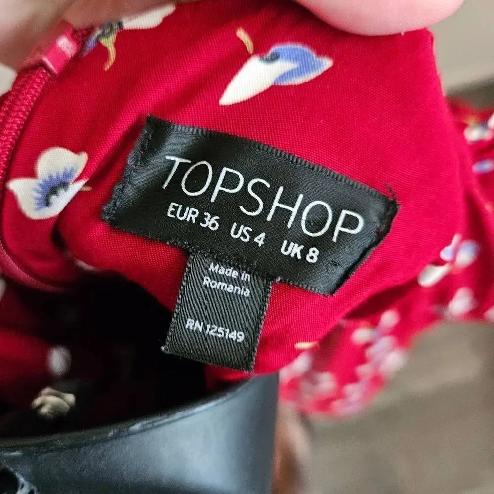 TopShop Floral Romper - Picture 8 of 8